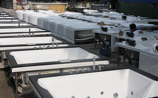 按摩浴缸成品質檢區